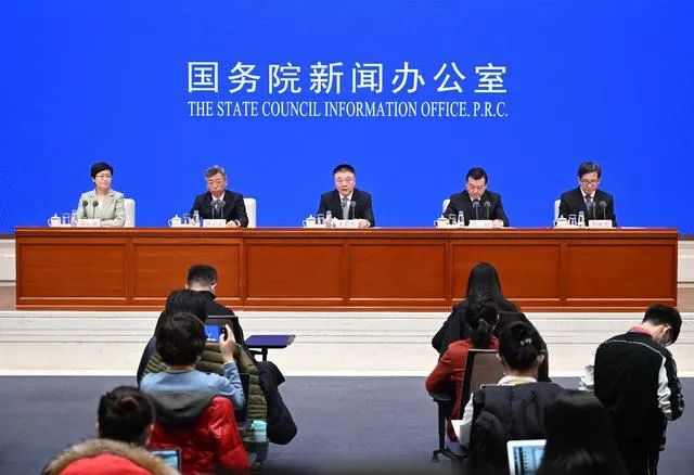 國新辦舉行推動住房和城鄉(xiāng)建設(shè)高質(zhì)量發(fā)展發(fā)布會中關(guān)于在落實碳達(dá)峰